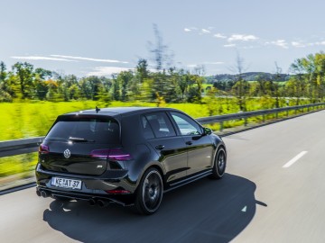 VW Golf R rywalem Audi RS3?